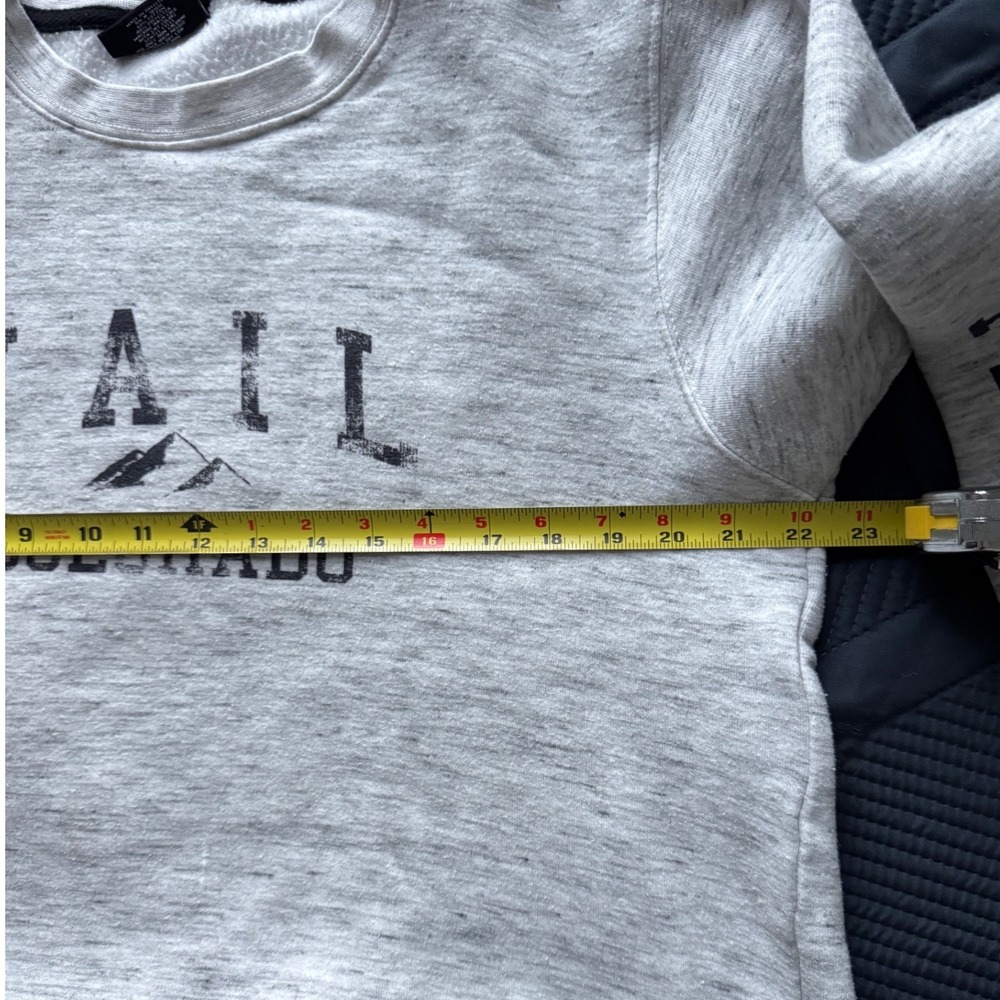 Vail Colorado Cropped Sweatshirt Womens XL‎ Gray Heather Raw Hem Pullover - Picture 2 of 6